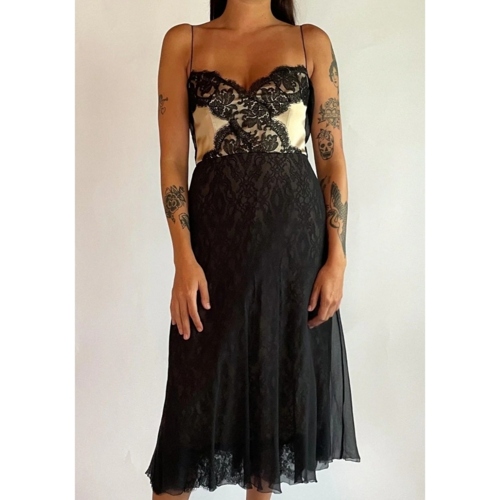 Elie Tahari silk chiffon and lace Y2K vintage-inspired dress - Picture 4 of 12